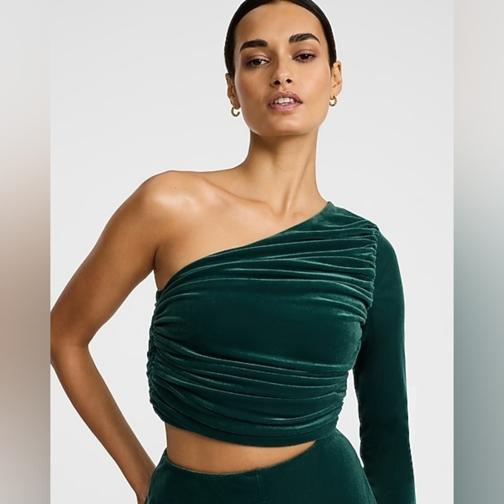 NWT Express Velvet One Shoulder Ruched Cutout Jumpsuit,Emerald Green,Size Small - Picture 2 of 5
